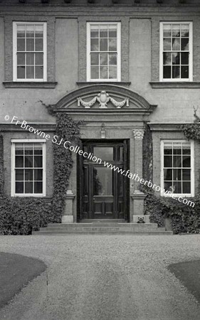 BEAULIEU  ENTRANCE DOOR DETAIL